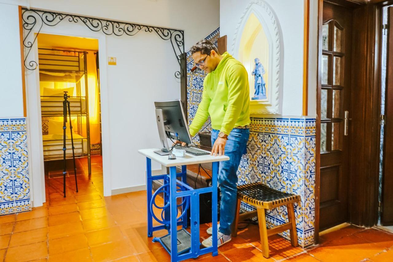 Help Yourself Hostels - Restelo Lisabona Exterior foto