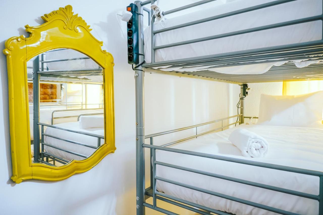 Help Yourself Hostels - Restelo Lisabona Exterior foto
