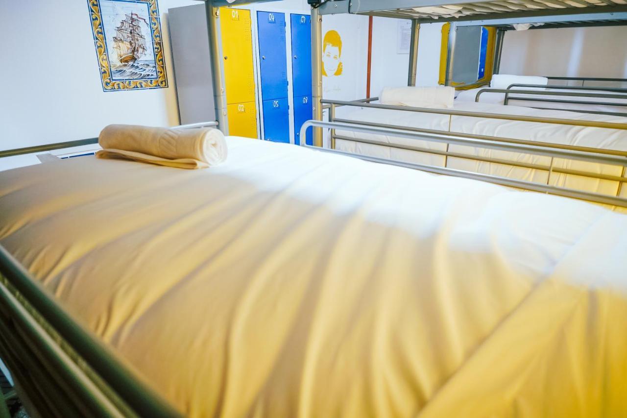 Help Yourself Hostels - Restelo Lisabona Exterior foto