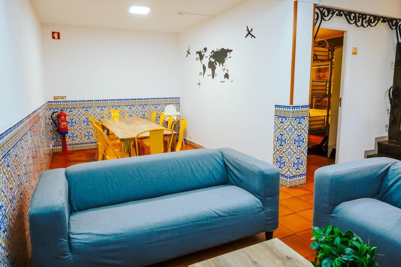 Help Yourself Hostels - Restelo Lisabona Exterior foto