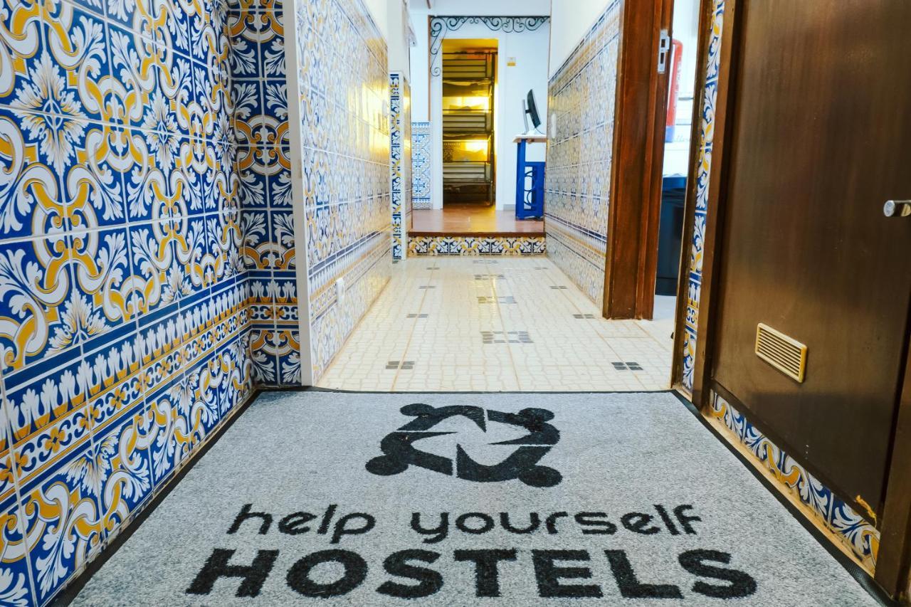 Help Yourself Hostels - Restelo Lisabona Exterior foto